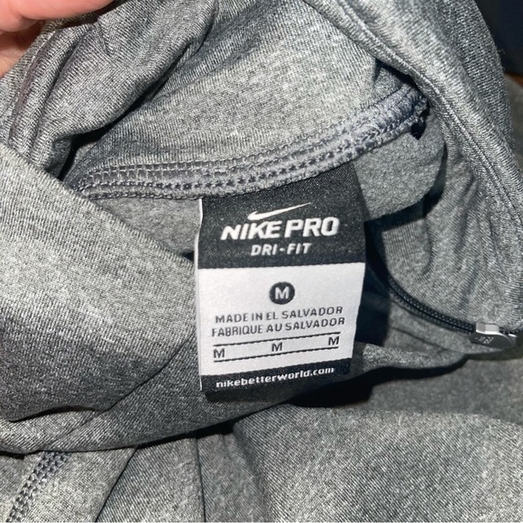 Nike Pro Dri Fit Hyperwarm Sweater Size M EUC - Picture 3 of 5